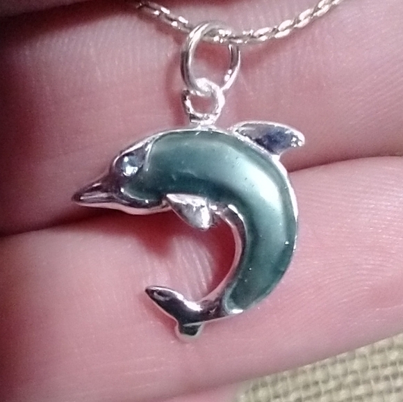 Jewelry - Elegant Silvertone Green Enamel Dolphin With Crystal Eye Pendant Necklace vintag